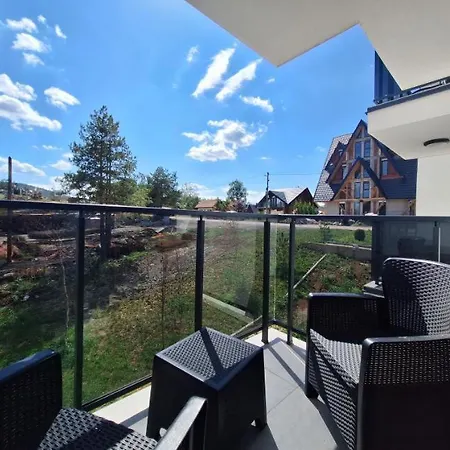 Leona C0 - Moderan Blizu Staze דירה