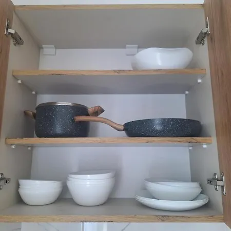 Leona C0 - Moderan Blizu Staze דירה *