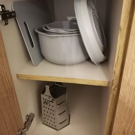 Leona C0 - Moderan Blizu Staze شقة