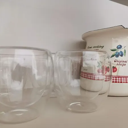 Leona C0 - Moderan Blizu Staze *