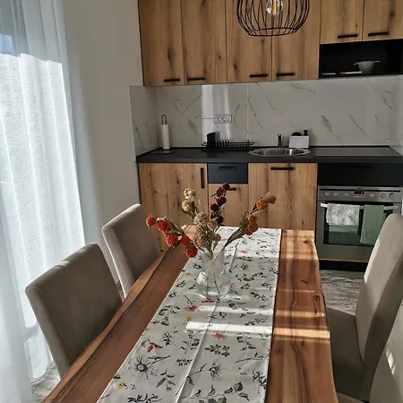 Leona C0 - Moderan Blizu Staze דירה *