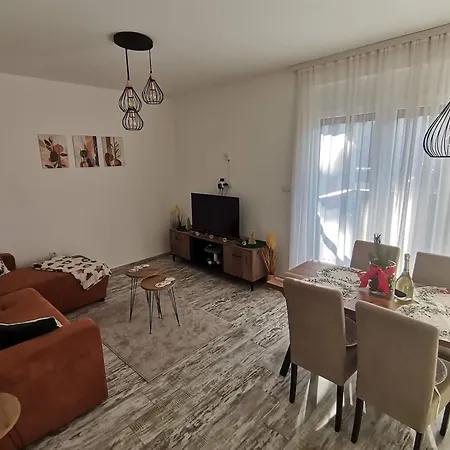 Leona C0 - Moderan Blizu Staze דירה *