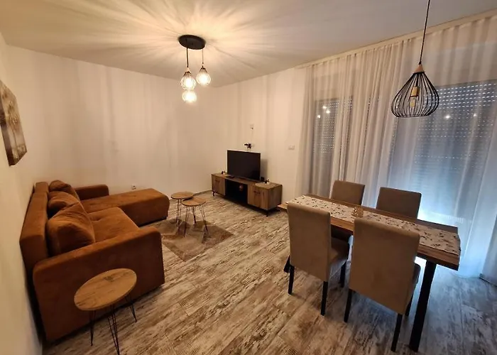 Apartament Leona C0 - Moderan Blizu Staze *