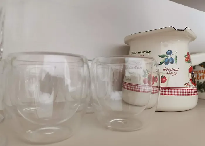 Leona C0 - Moderan Blizu Staze *